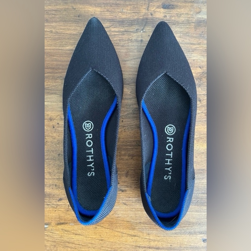 Rothy’s The Point in black 9.5